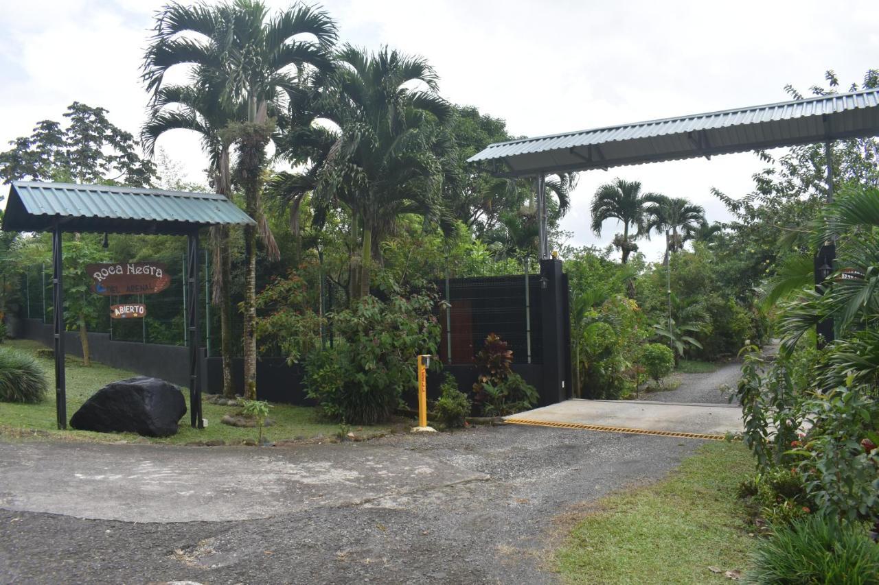 Hotel Roca Negra Del Arenal Ла Фортуна Экстерьер фото