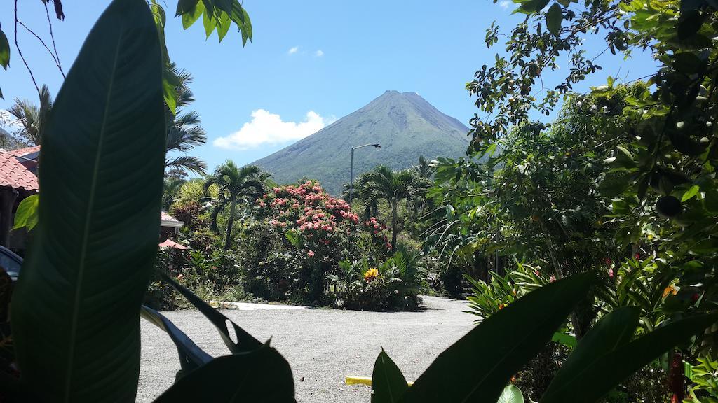 Hotel Roca Negra Del Arenal Ла Фортуна Экстерьер фото