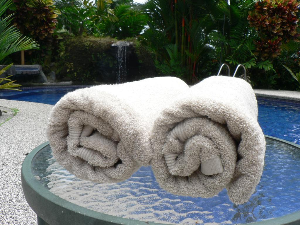 Hotel Roca Negra Del Arenal Ла Фортуна Экстерьер фото