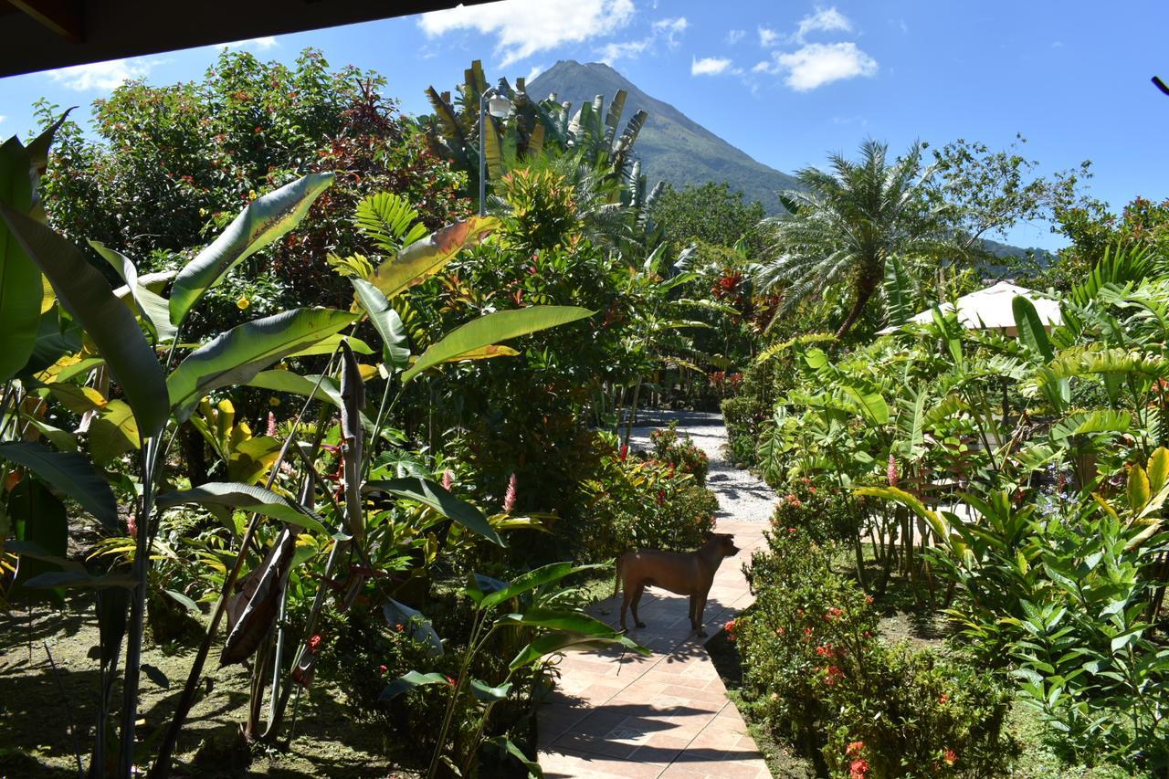 Hotel Roca Negra Del Arenal Ла Фортуна Экстерьер фото